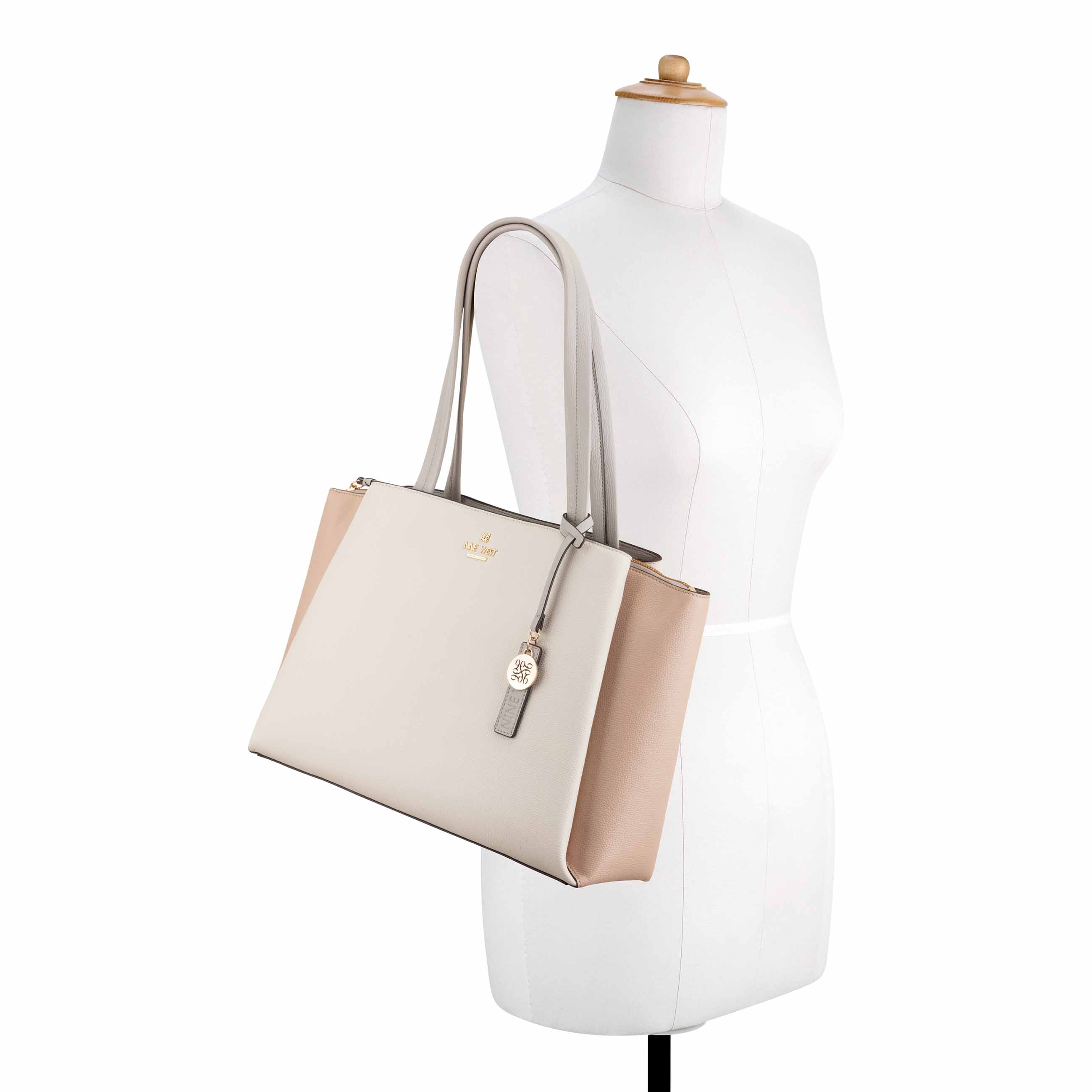 Luela Tech Tote - Image 5