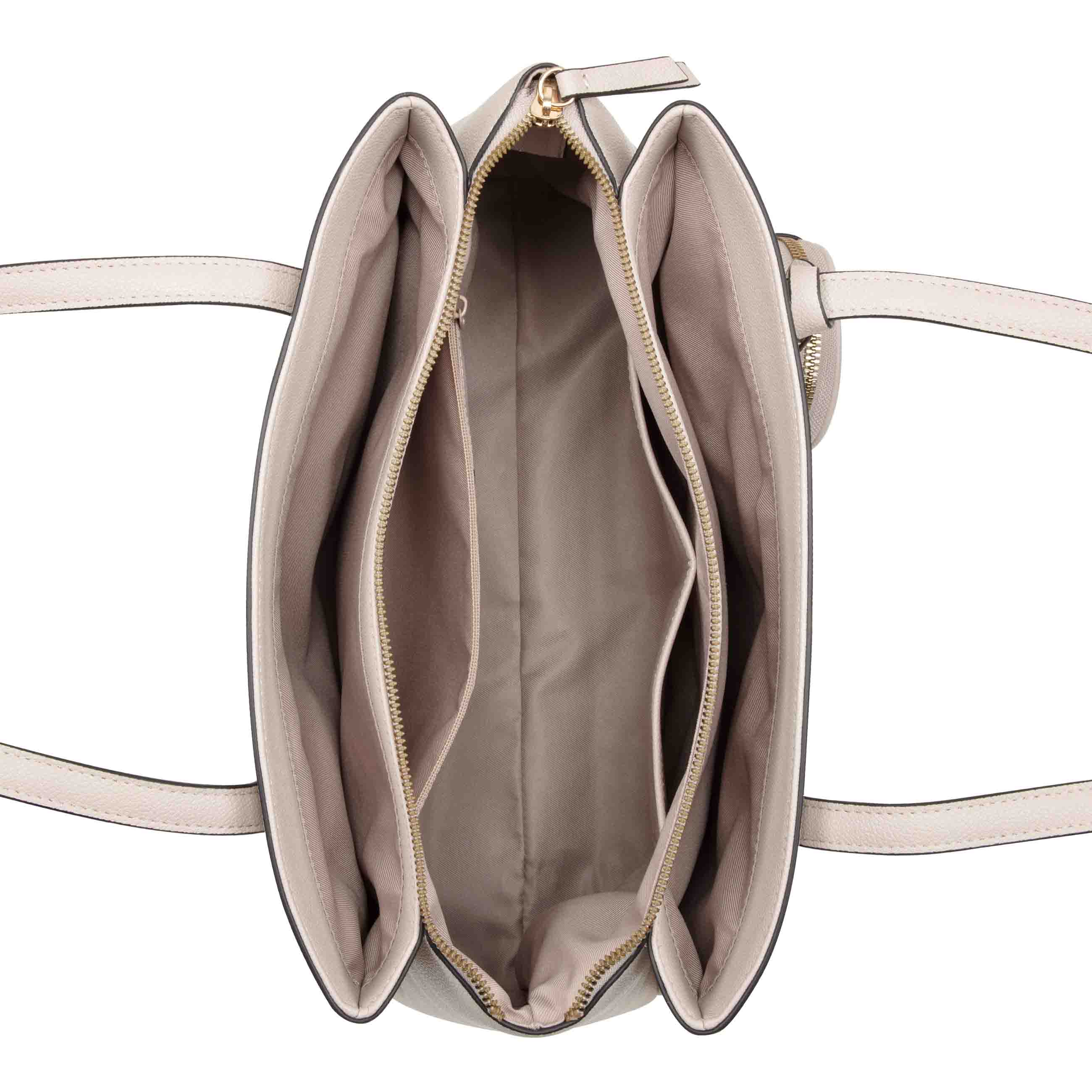 Mary Carryall - Image 4