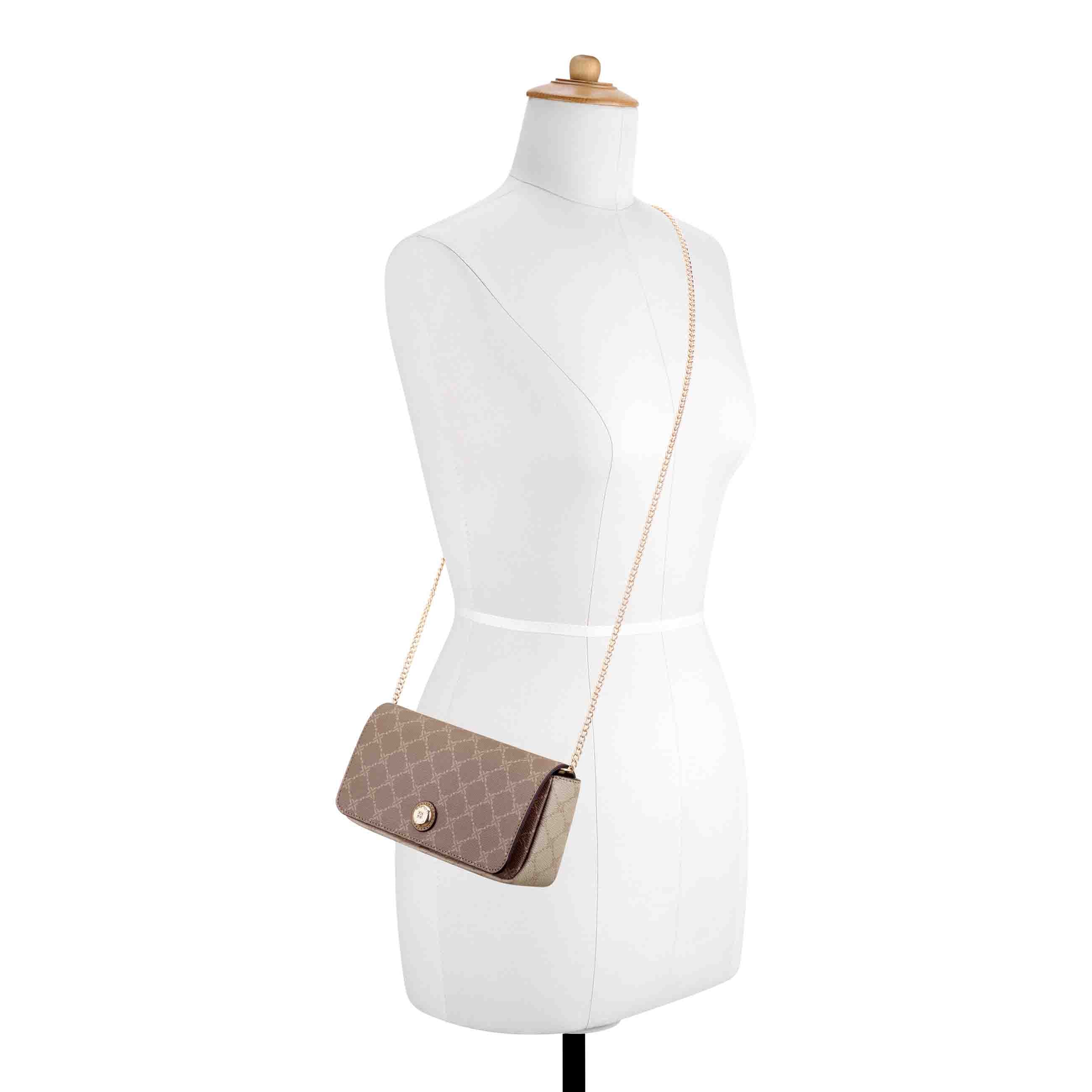 Trista Chain Phone Clutch Crossbody - Image 5